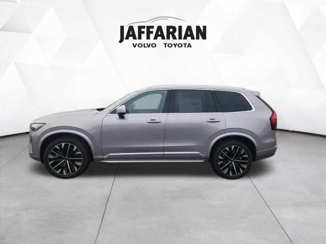 2026 Volvo XC90 Plus photo 4