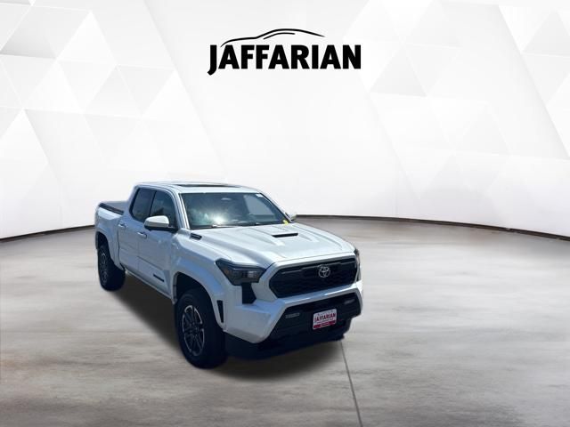 2024 Toyota Tacoma TRD Sport Hybrid 4x4 Double Cab's photo