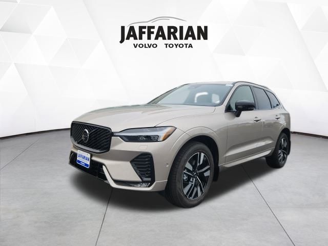 2026 Volvo XC60 B5 Plus photo 2