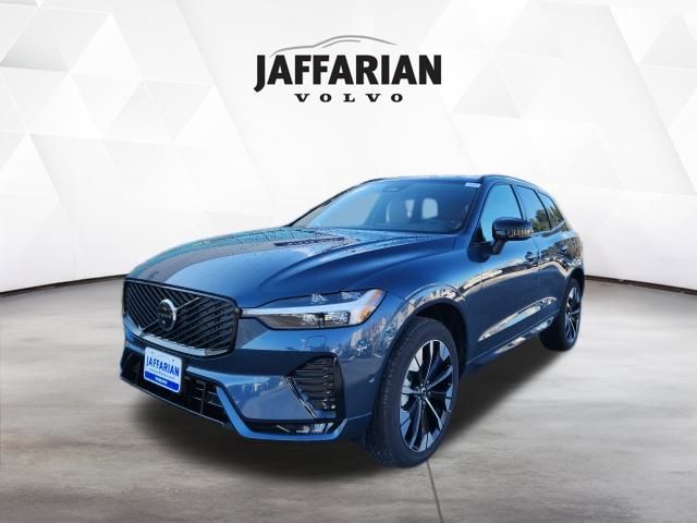 2026 Volvo XC60 Plus's photo