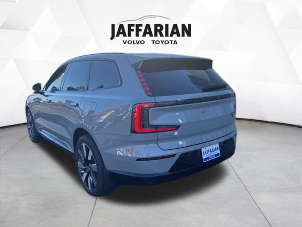 New 2025 Volvo EX90 Twin Motor Performance Plus 7-Seater SUV