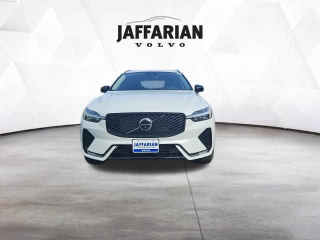 2026 Volvo XC60 B5 Ultra Dark AWD's photo