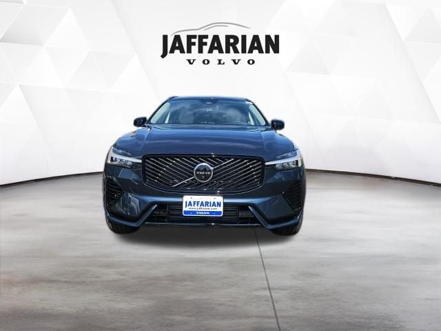 2026 Volvo XC60 T8 Ultra Dark AWD's photo
