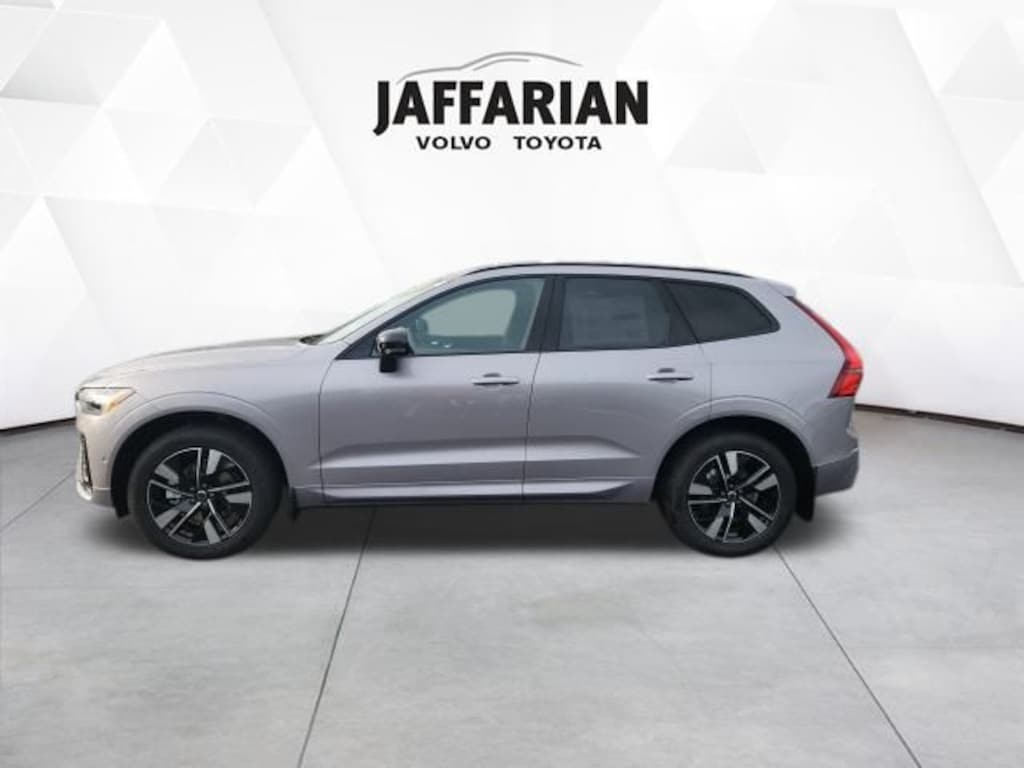 New 2026 Volvo XC60 B5 Plus SUV