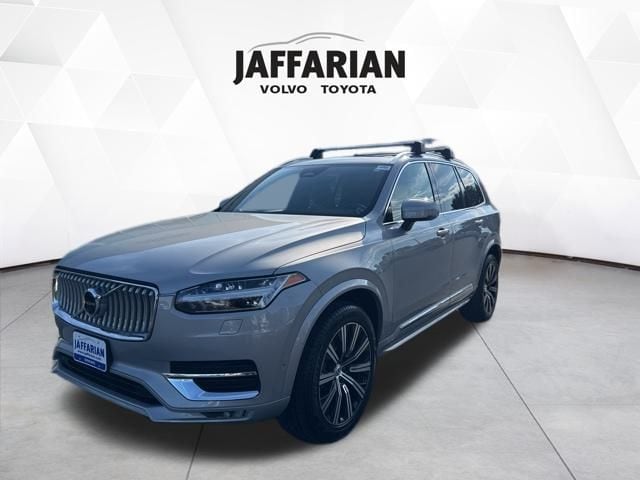 2024 Volvo XC90 B6 Plus Bright Theme