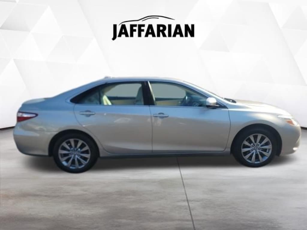Used 2017 Toyota Camry XLE Sedan