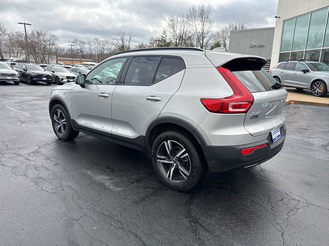 2023 Volvo XC40 Plus photo 4