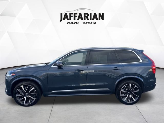 2023 Volvo XC90 Plus photo 4