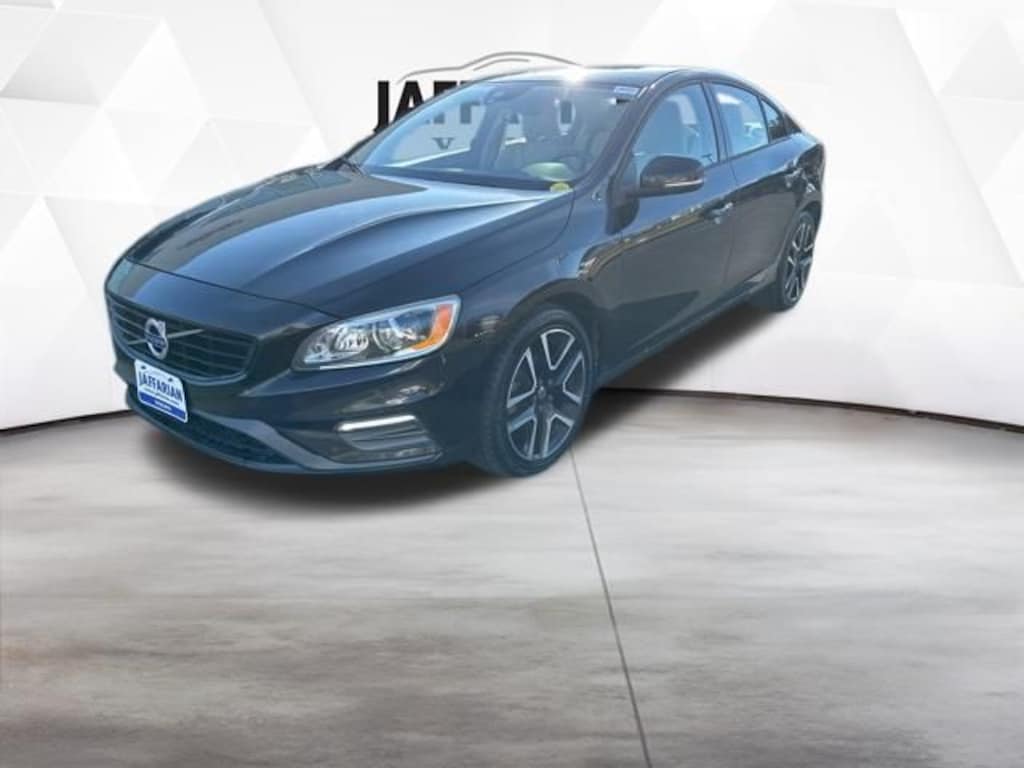Used 2018 Volvo S60 T5 Dynamic Sedan