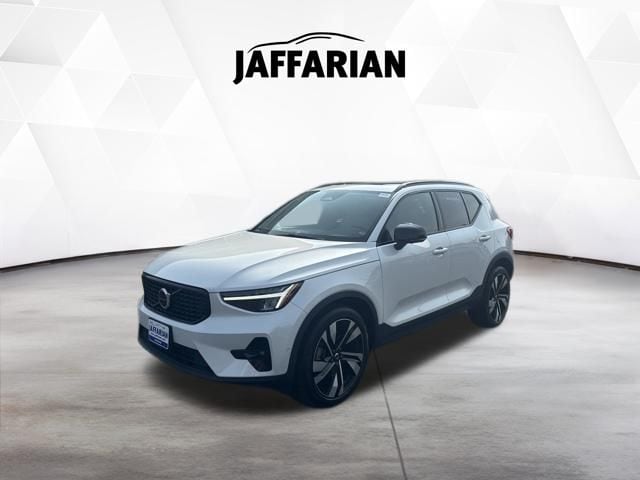 2024 Volvo XC40