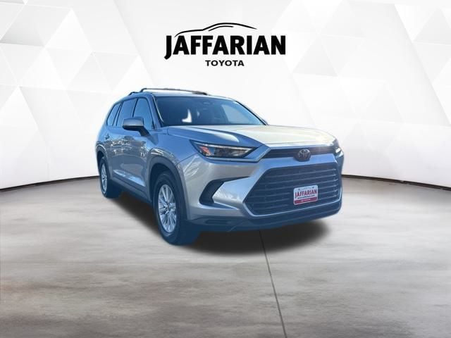 2024 Toyota Grand Highlander XLE's photo