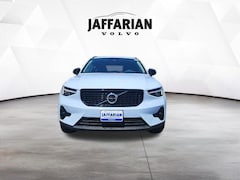 2026 Volvo XC40 B5 Plus AWD SUV
