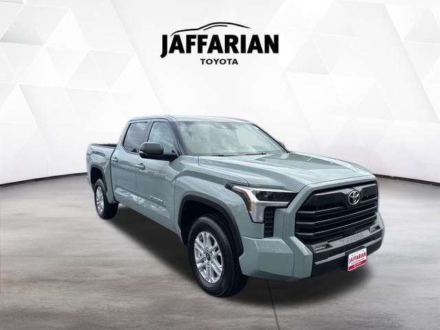 2025 Toyota Tundra SR5's photo