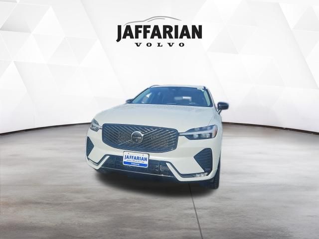 2026 Volvo XC60 B5 Plus Dark AWD's photo