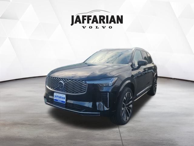 2026 Volvo XC90 Plus's photo