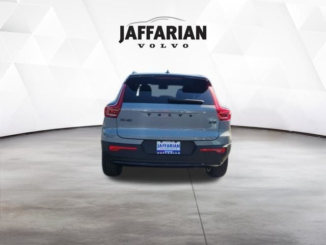 2026 Volvo XC40 Ultra Black Edition - Photo 6