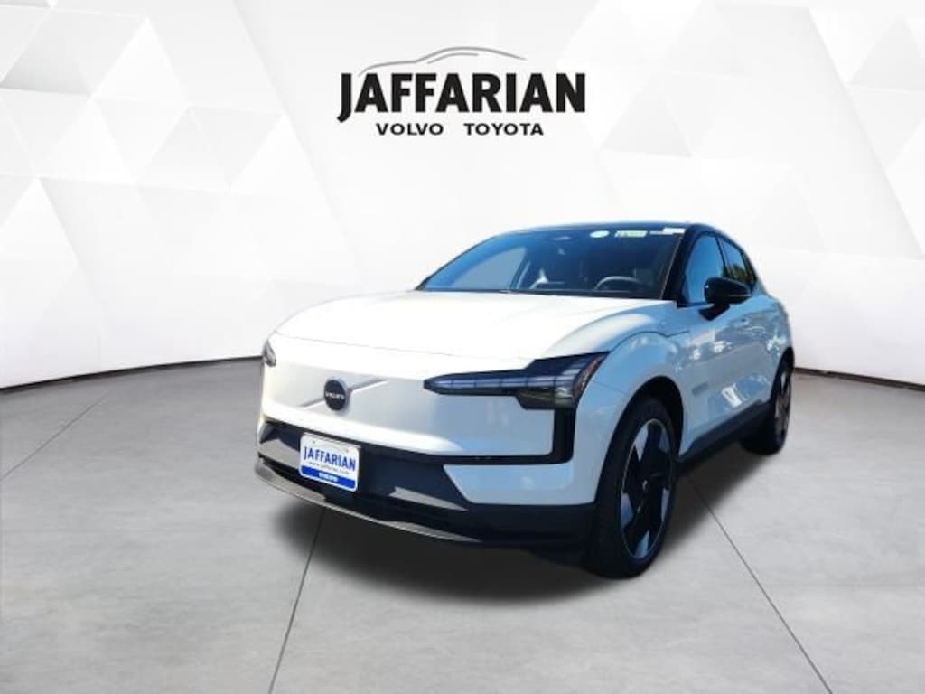 New 2025 Volvo EX30 Twin Motor Plus SUV