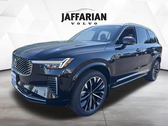 2026 Volvo XC90 Plus's photo