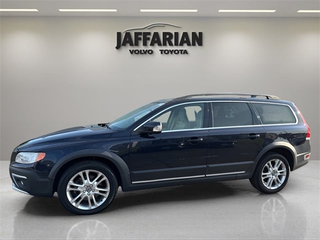 Used 2016 Volvo XC70 Premier with VIN YV4612NK9G1244759 for sale in Haverhill, MA
