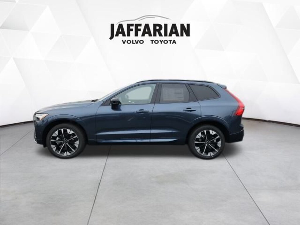 New 2026 Volvo XC60 B5 Plus SUV