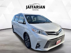 Used 2018 Toyota Sienna XLE Premium Minivan/Van Haverhill, Massachusetts