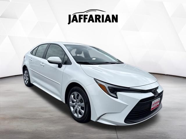 2026 Toyota Corolla LE Hybrid CVT's photo