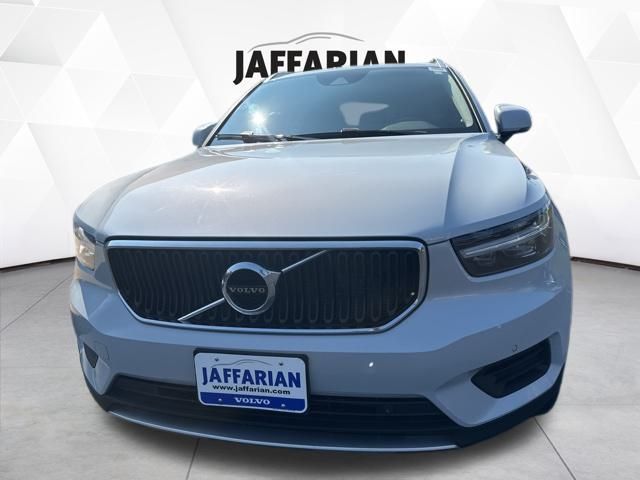 Used 2020 Volvo XC40 Momentum with VIN YV4162UK5L2296682 for sale in Haverhill, MA