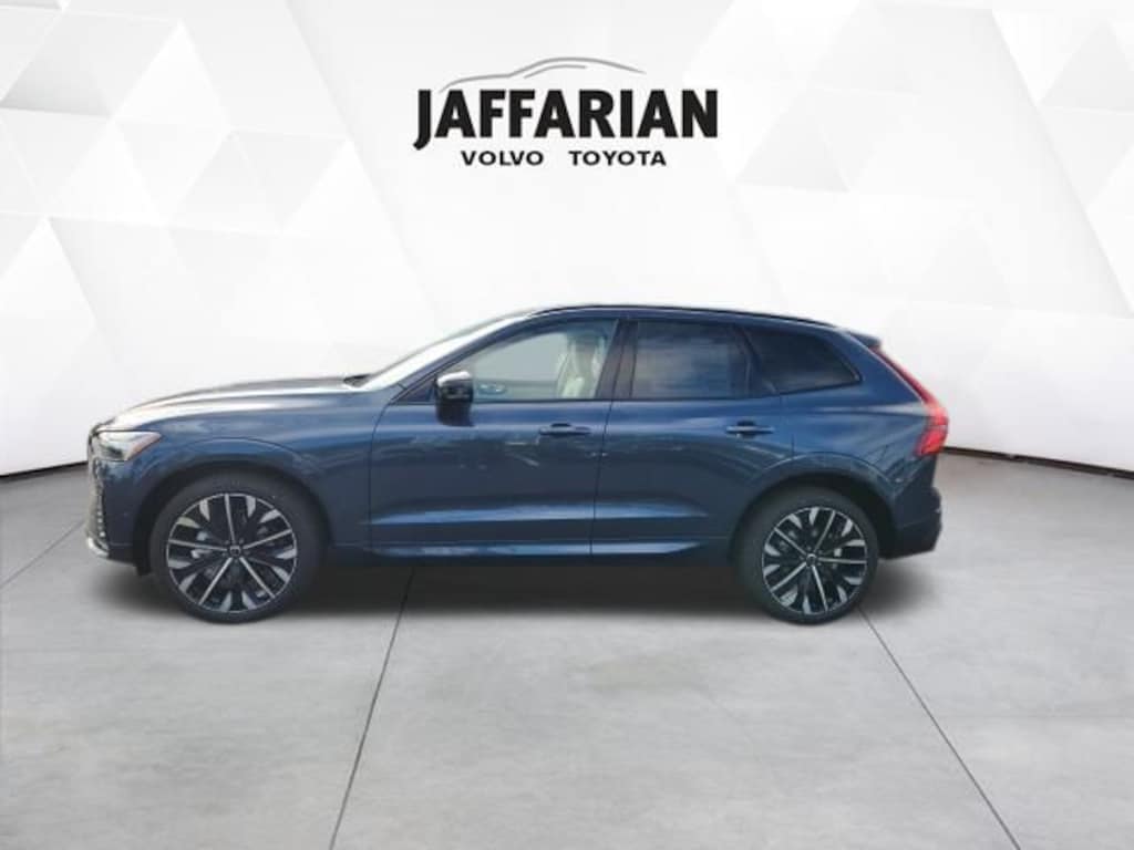 New 2026 Volvo XC60 B5 Ultra SUV