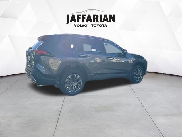 2022 Toyota RAV4 Hybrid Limited photo 4