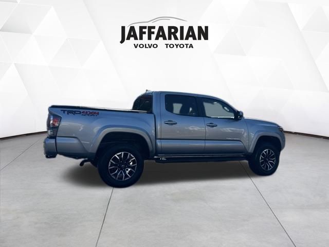 2023 Toyota Tacoma TRD Sport photo 3