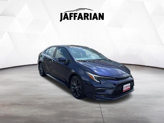 2023 Toyota Corolla SE CVT's photo