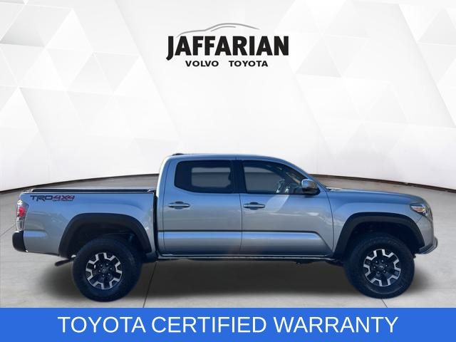 2023 Toyota Tacoma TRD Off-Road photo 2