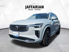2026 Volvo XC90 plug-in hybrid T8 Ultra 7-Seater SUV