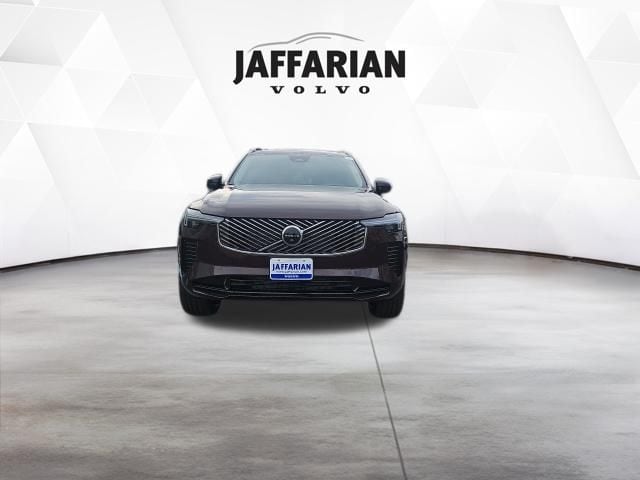 2026 Volvo XC90 B6 Ultra Dark 6-Seater 4WD's photo