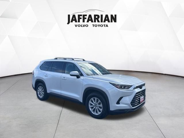2024 Toyota Grand Highlander XLE's photo