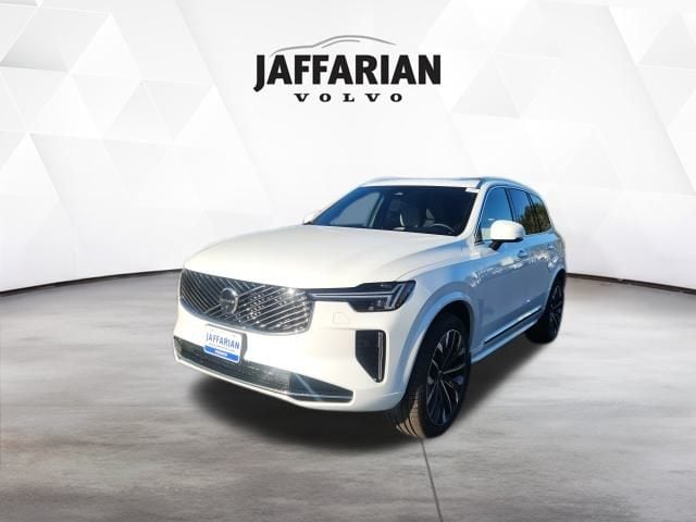 2026 Volvo XC90 Plus's photo