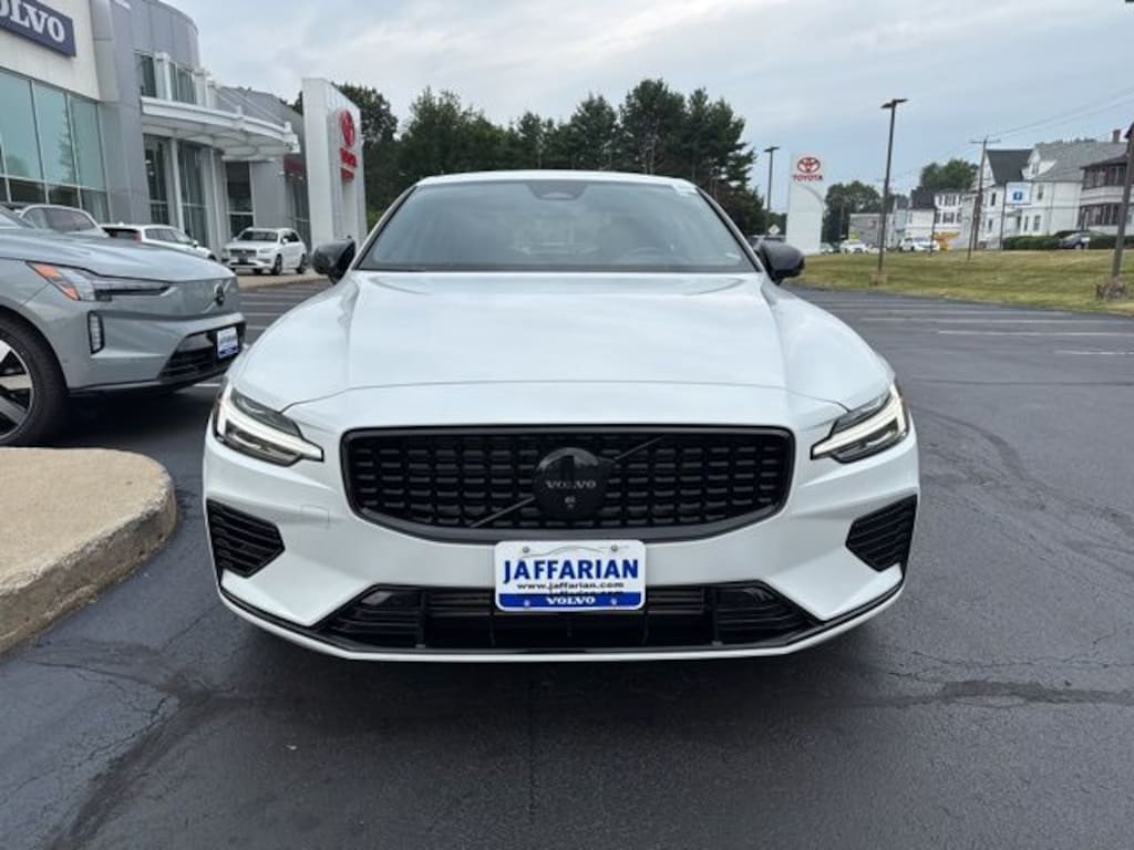 Certified 2025 Volvo S60 Plug-In Hybrid T8 Ultra Black Edition Sedan