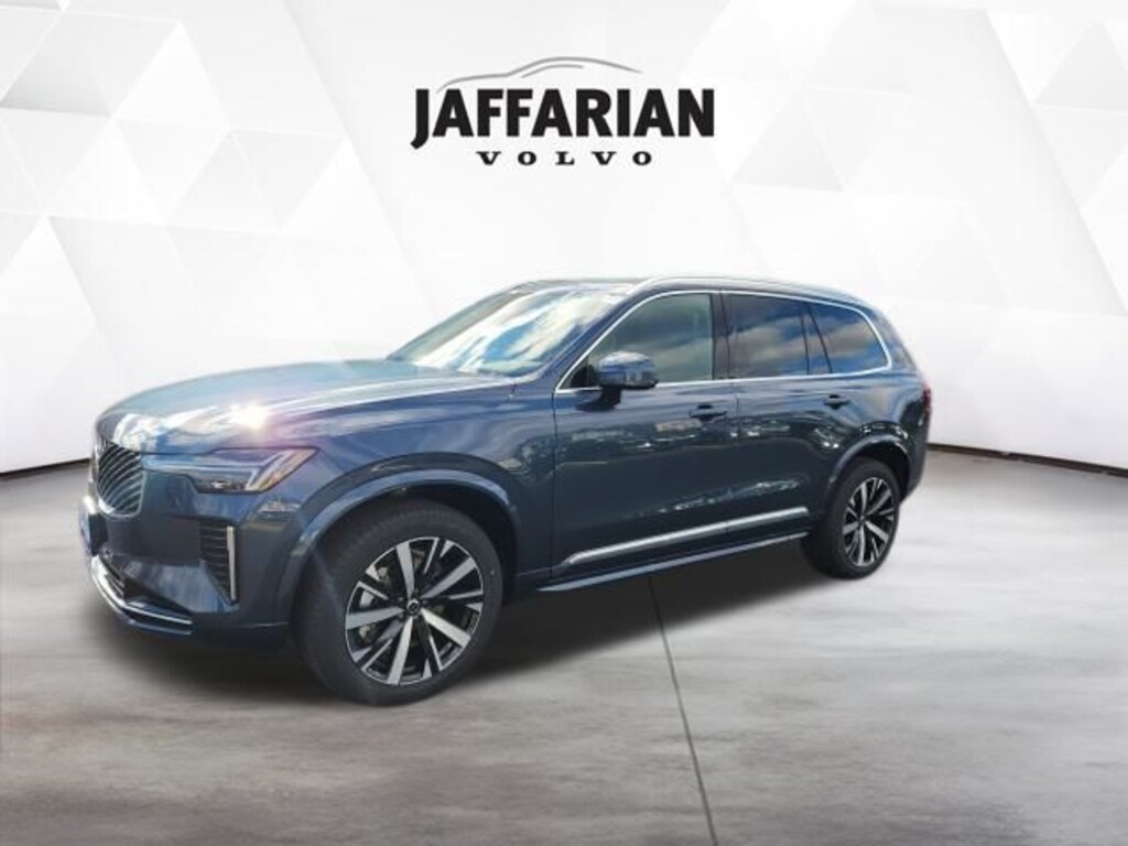 Used 2026 Volvo XC90 B5 Core SUV