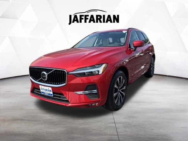 2023 Volvo XC60 B5 Core AWD's photo