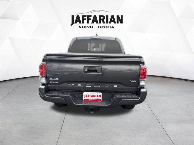 2023 Toyota Tacoma Limited photo 4