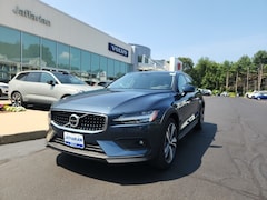 2026 Volvo V60 Cross Country B5 Plus Wagon