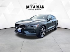 2026 Volvo V60 Cross Country B5 Plus Wagon