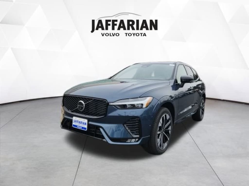 New 2026 Volvo XC60 B5 Plus SUV
