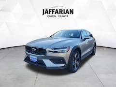 2026 Volvo V60 Cross Country B5 Plus Wagon