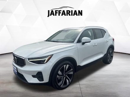 Used 2023 Volvo XC40 Ultimate SUV Haverhill, Massachusetts