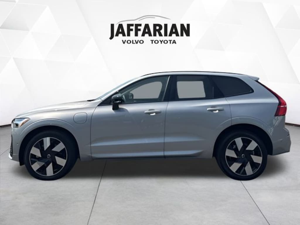 Certified 2024 Volvo XC60 Recharge Plug-In Hybrid T8 Plus Dark Theme SUV