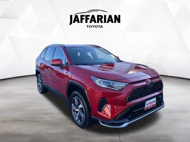 2021 Toyota RAV4 SE's photo