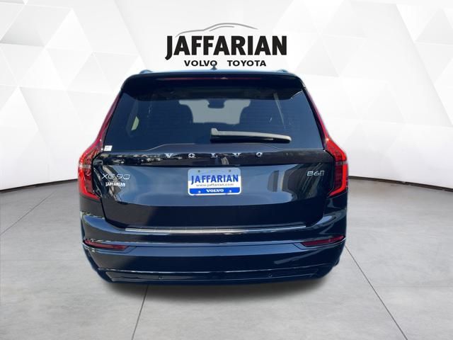 2026 Volvo XC90 photo 2