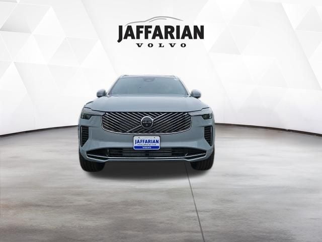 2026 Volvo XC90 T8 Recharge Plus Bright 7-Seat 4WD's photo