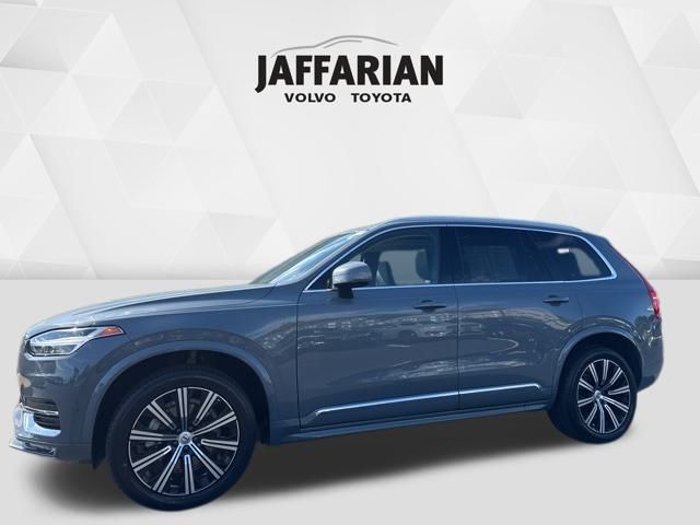 2023 Volvo XC90 Plus photo 3